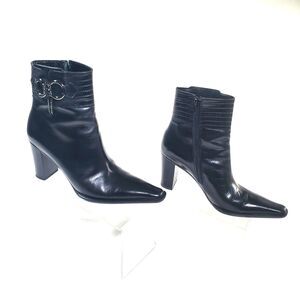 Via Spiga Women’s Booties Size 7.5M Black Leather Ankle Stacked Heel Boots